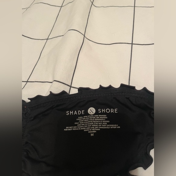 Ruffle Cheeky Bikini Bottom M - Picture 5 of 5